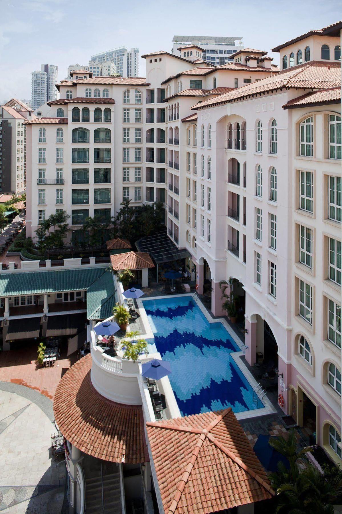 싱가포르 프레이저 플레이스 로버슨 워크 아파트 호텔 외부 사진 The swimming pool at the hotel